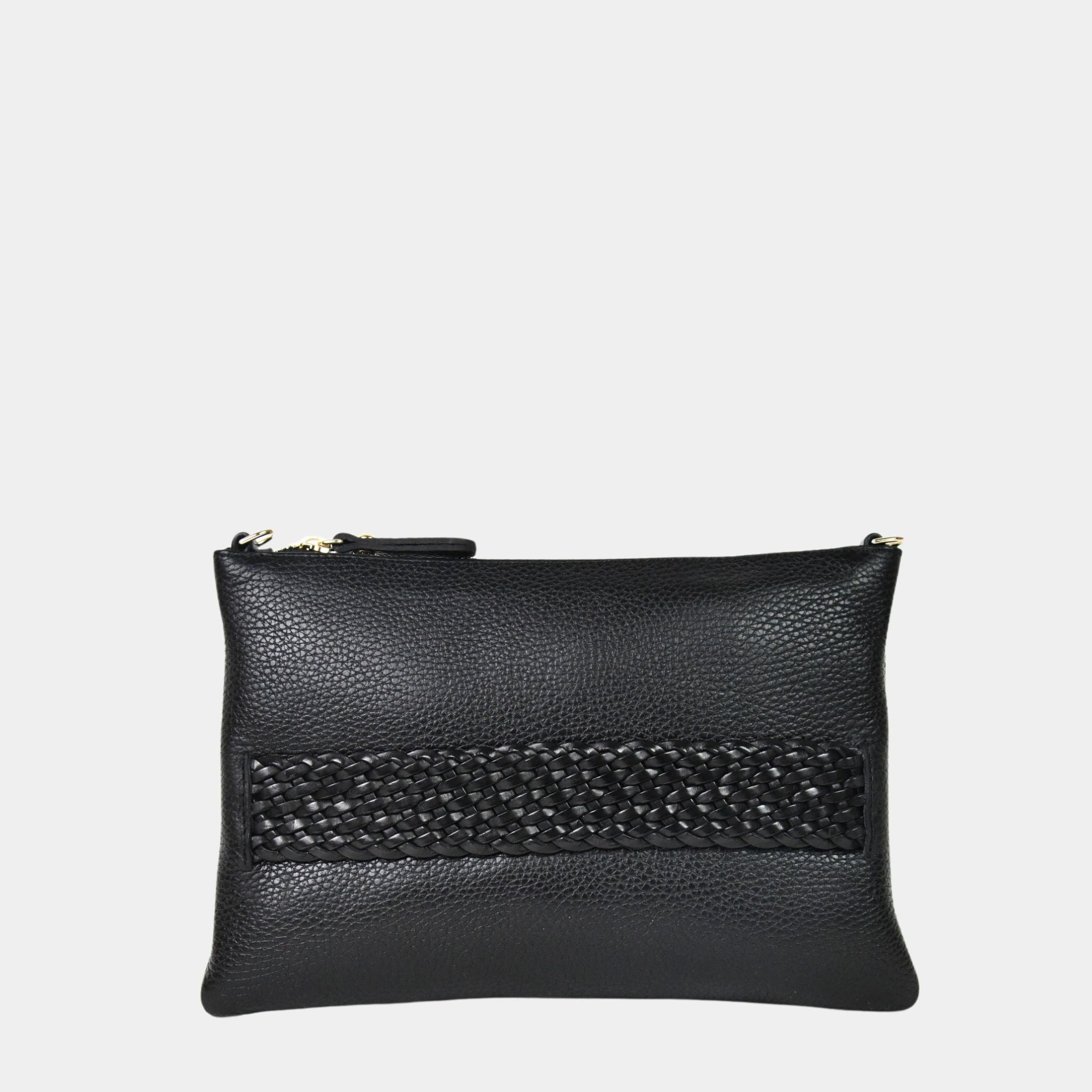 Liten veske i klassisk Ku-skinn med glidelås-lukning, lang skulderstropp og håndleddsstropp. Skinn veske. veske dame. bag. norsk design. sort veske. svart veske. veske i sort til dame i ekte skinn. Veske i svart til dame i ekte skinn. Sort veske til dame i ekte skinn. Svart veske til dame i ekte skinn. Hippi Grace 3IN1 i eksklusiv sort med gull. Gull detaljer. Hippi Grace veske. Sort clutch til dame i ekte skinn med en flettet sort skinnstropp.