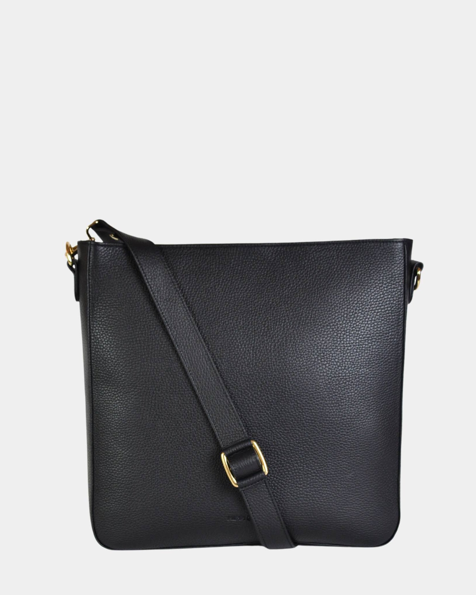 Veske i kvalitetsskinn, crossbody skulderstropp, glidelås-lukning i topp. Norsk Design. Hippi Grace Copenhagen i klassisk sort er en stor veske til dame laget av ekte skinn. Skinnvesken kommer med en regulerbar crossbody stropp, og har et romslig interiør med flere lommer og glidelås lukking i topp. Den passer perfekt som jobbveske, skoleveske, hverdagsveske eller reiseveske. Mørkegrønn veske dame. Grønn veske i ekte skinn. Norsk design.