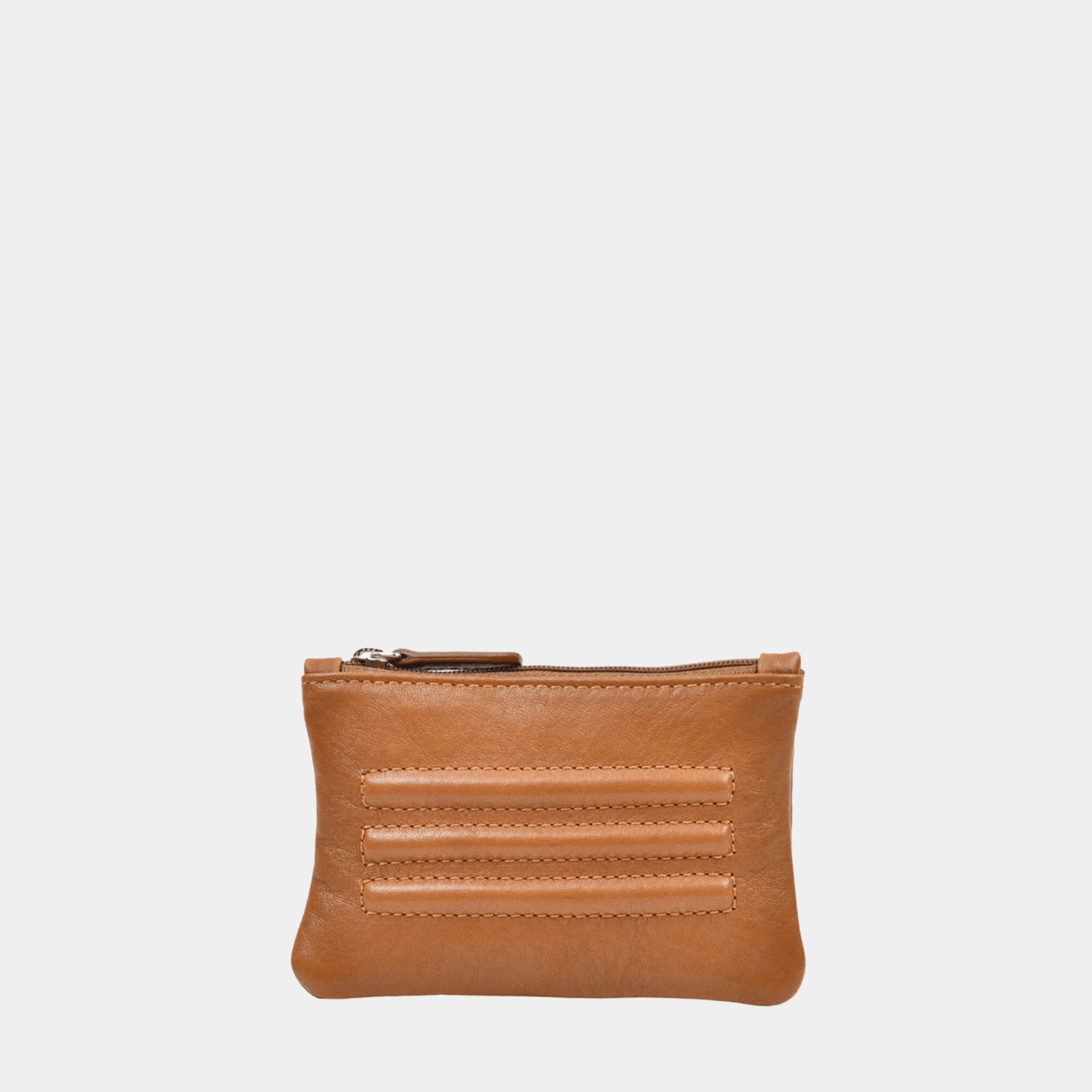 Kort-lommebok, Klassisk Ku-skinn, Glidelås-lukning. Hippi Grace Lommebok til kort i Klassisk Cognac, laget av ekte skinn. Norsk Design. Lommebok i ekte skinn med glidelås lukking i topp.