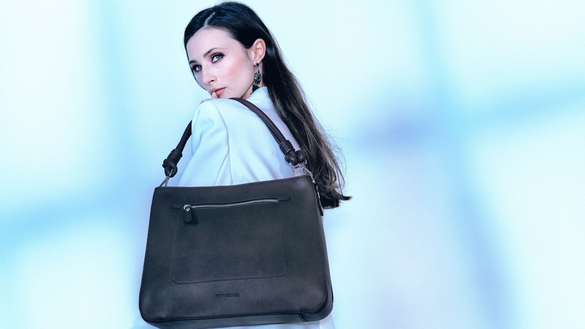 Jobbveske Dame i ekte skinn. Stor skinnveske dame. Hippi Grace Jobbveske Hampton i fargen bohem luxe mocca. Gavetips. ekte skinn, norsk design