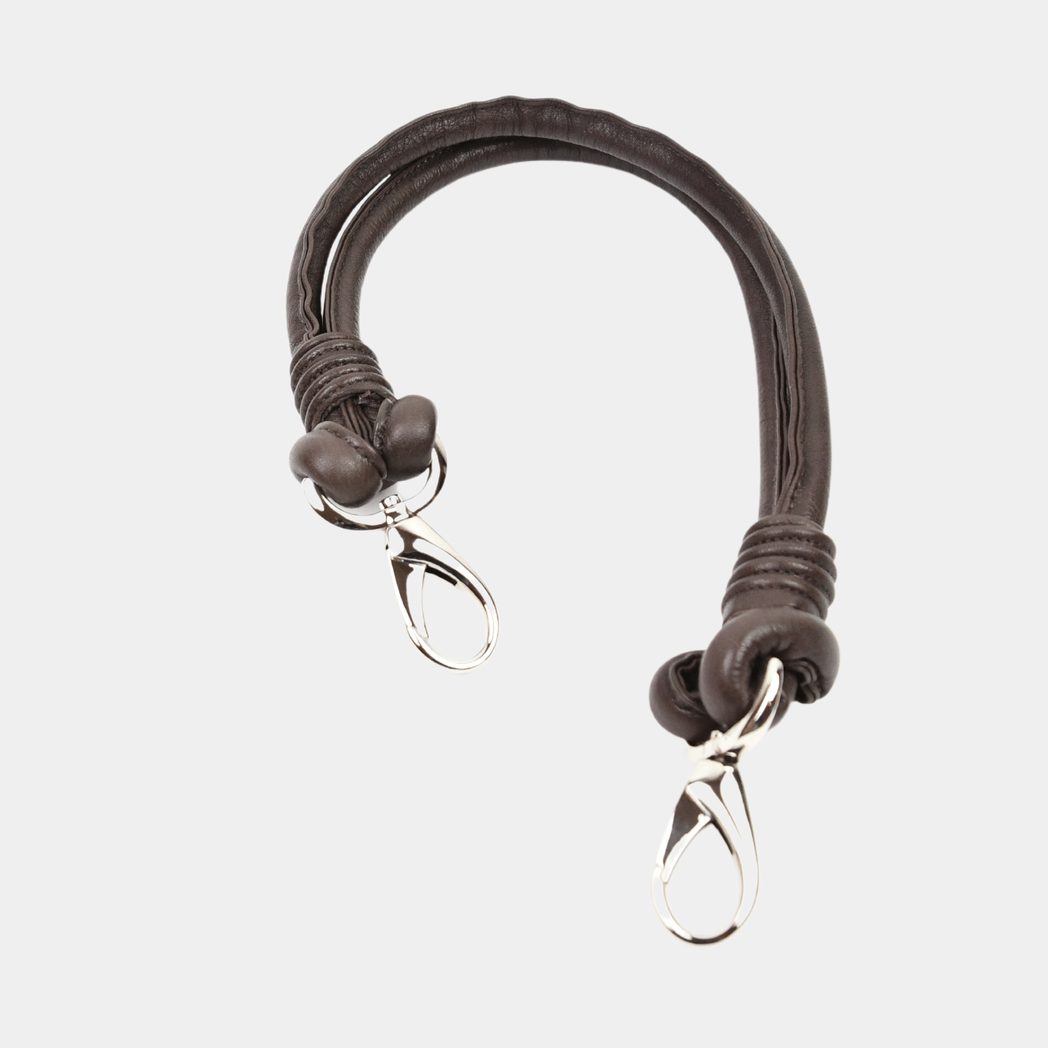 Kort skulderstropp, Klassisk Ku-skinn, Sølvdetaljer