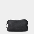 Kosmetikk bag, Nobuck Ku-skinn, glidelås-lukning. Hippi grace Kosmetikkbag i Nobuck Sort i ekte skinn. Norsk Design.