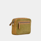 Hippi Grace Brighton er en liten veske til dame i ekte skinn. Liten veske i Nobuck Ku-skinn, skucrossbody skulderstropp, glidelås lomme på framsiden og glidelås-lukning. Veske Dame. Liten Veske. Crossbody veske til dame. Liten Crossbody veske. Norsk design.[wv]